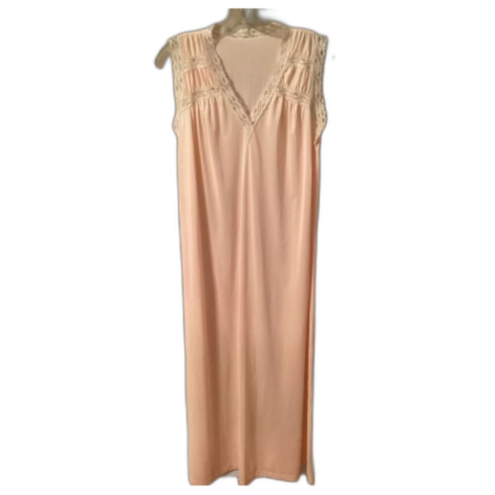 MERVILLE VINTAGE MEDIUM PEACH NYLON LACE TRIMMED SLIP DRESS